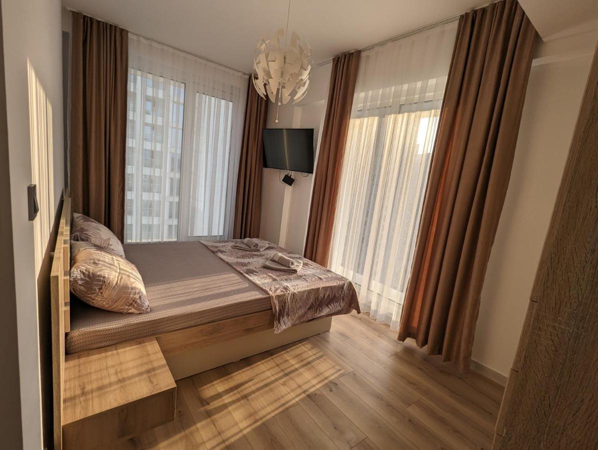 16Th Floor Sky View Condo With Pool And Fitness สโกเปีย ภายนอก รูปภาพ