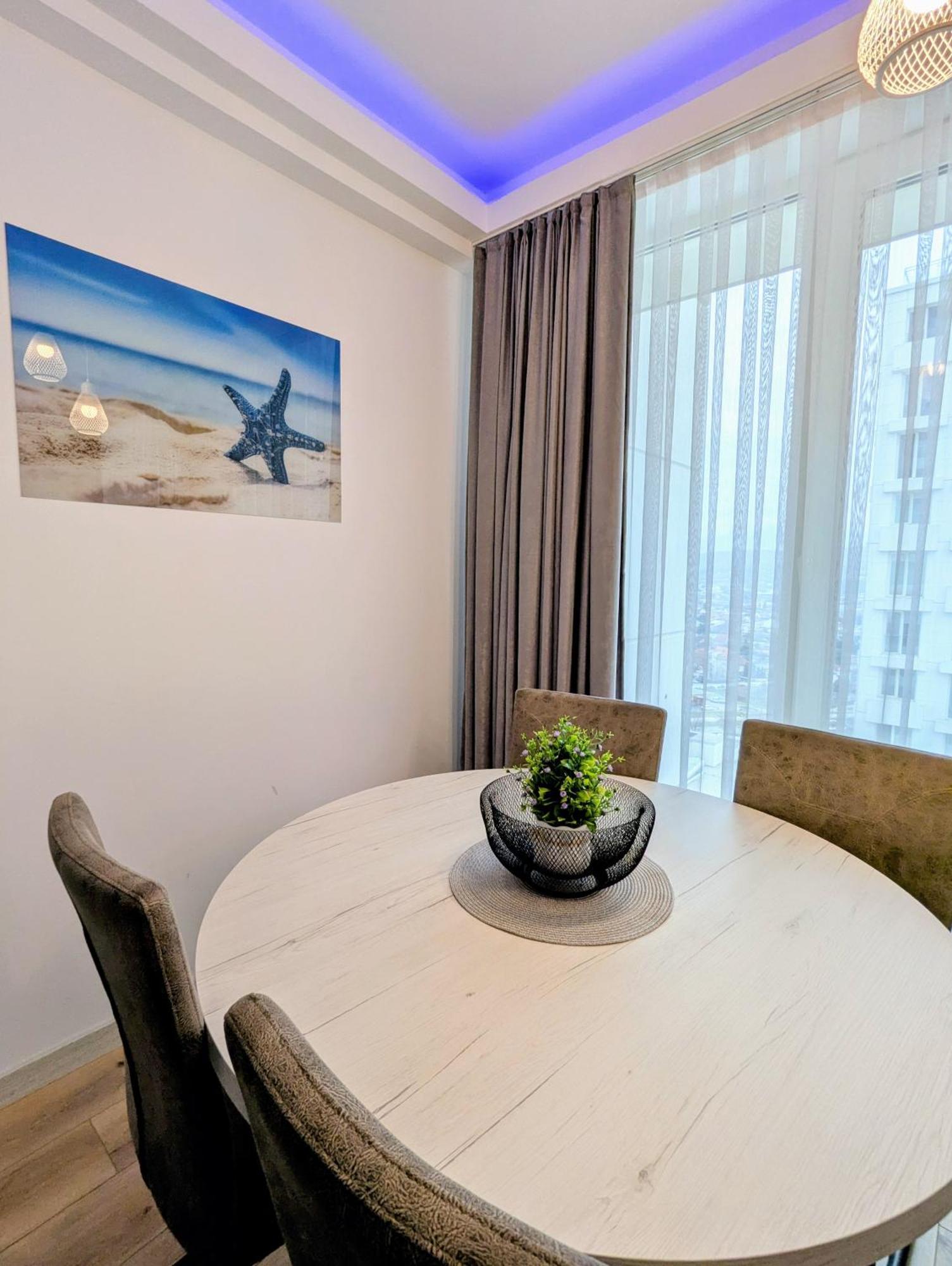 16Th Floor Sky View Condo With Pool And Fitness สโกเปีย ภายนอก รูปภาพ